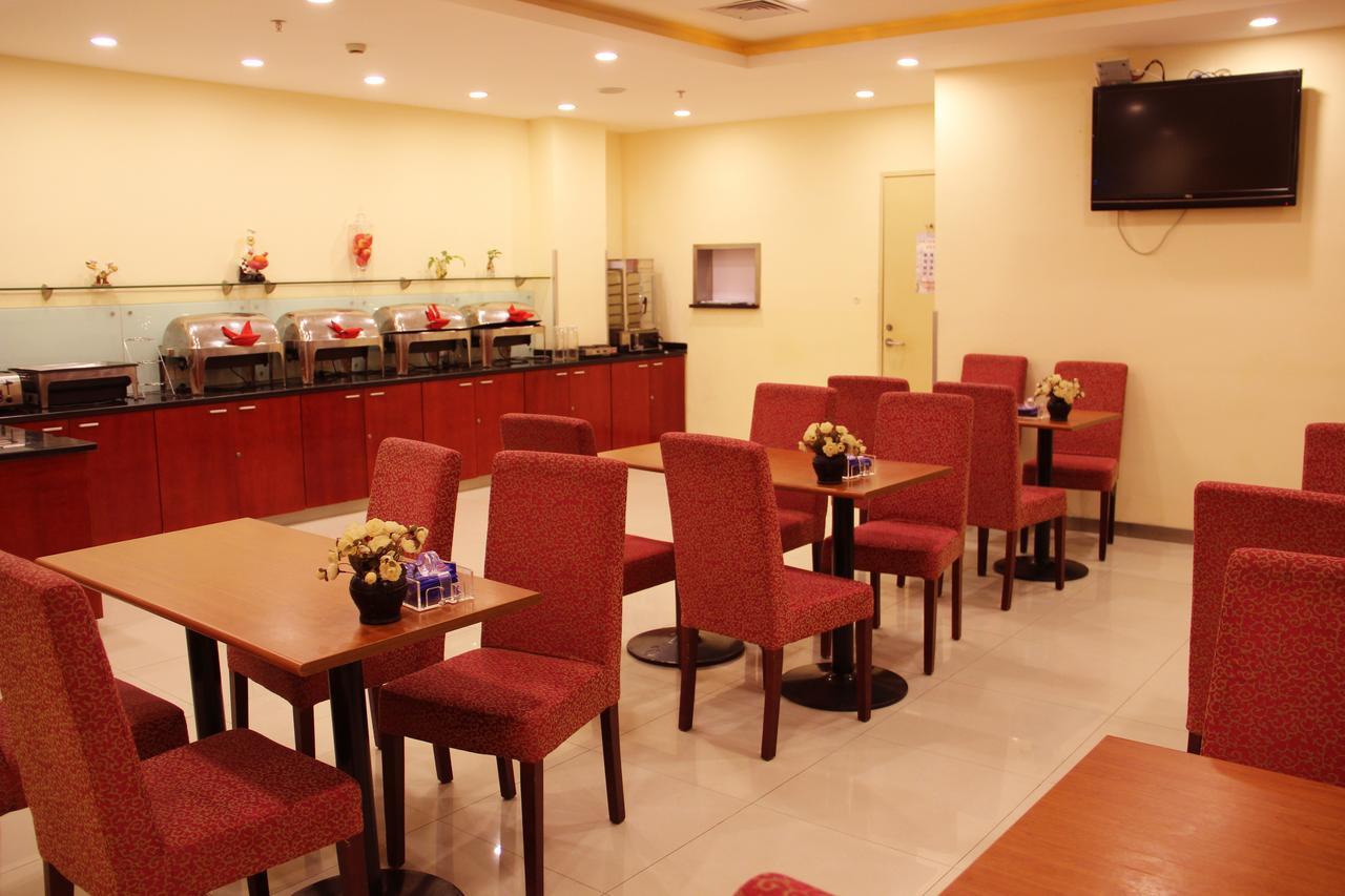 Hanting Express Shanghai Zhabei Park Branch Exterior foto