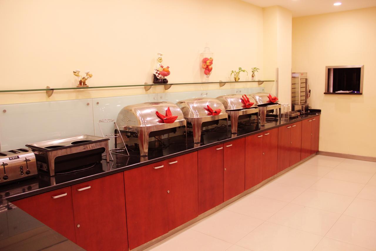 Hanting Express Shanghai Zhabei Park Branch Exterior foto